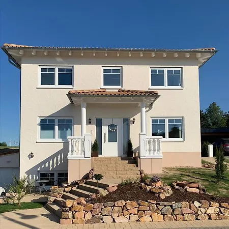 Im Hunsrueck Neubau * Leiningen