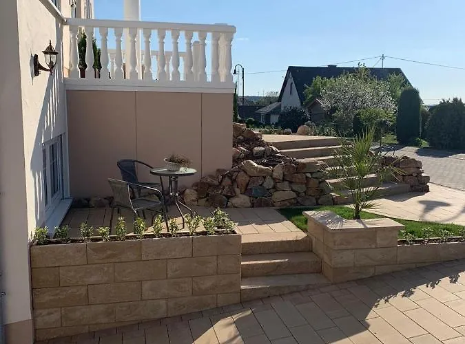 Im Hunsrueck Neubau Lägenhet Leiningen